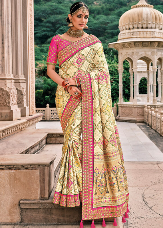 Cream Bandhej Woven Patola Silk Saree