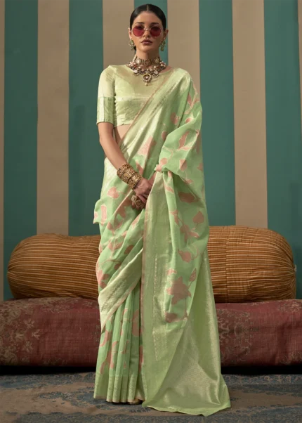 Green Woven Linen Saree with Brocade Border and Pallu